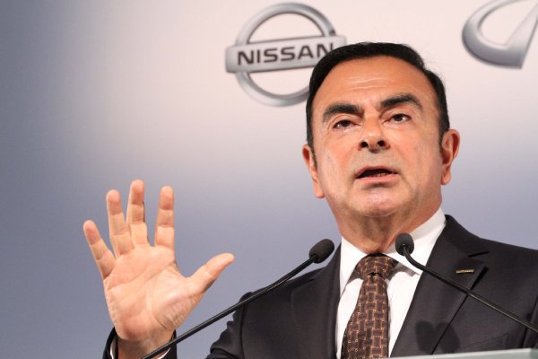 カルロスゴーンの経歴や性格 日本語は話せる 妻とは離婚 娘は